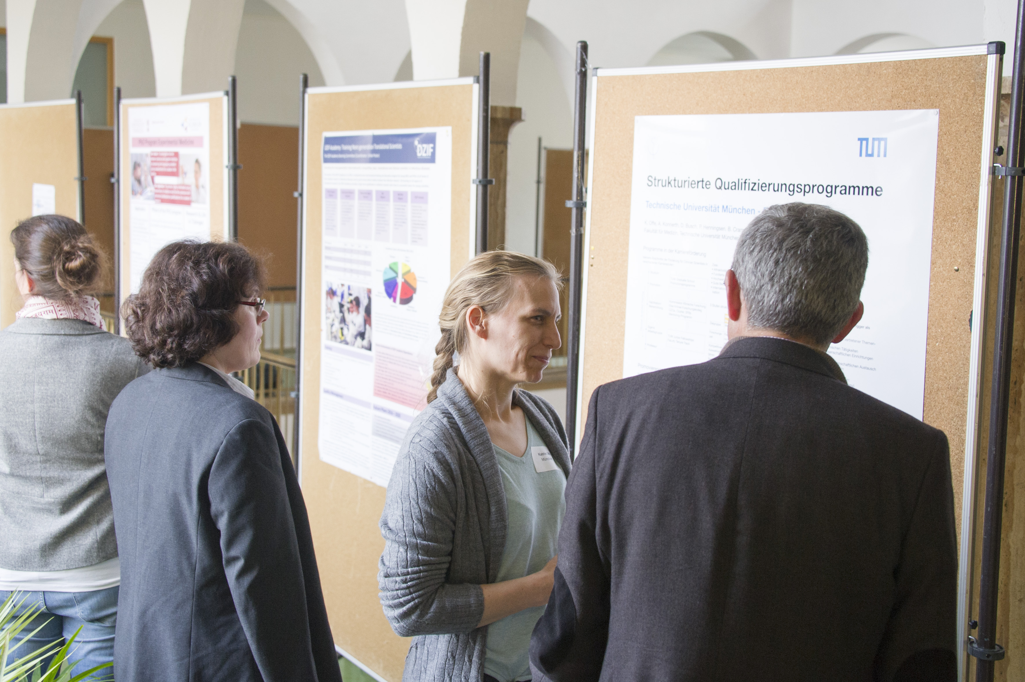 The poster exhibition provided opportunities for in-depth talks.