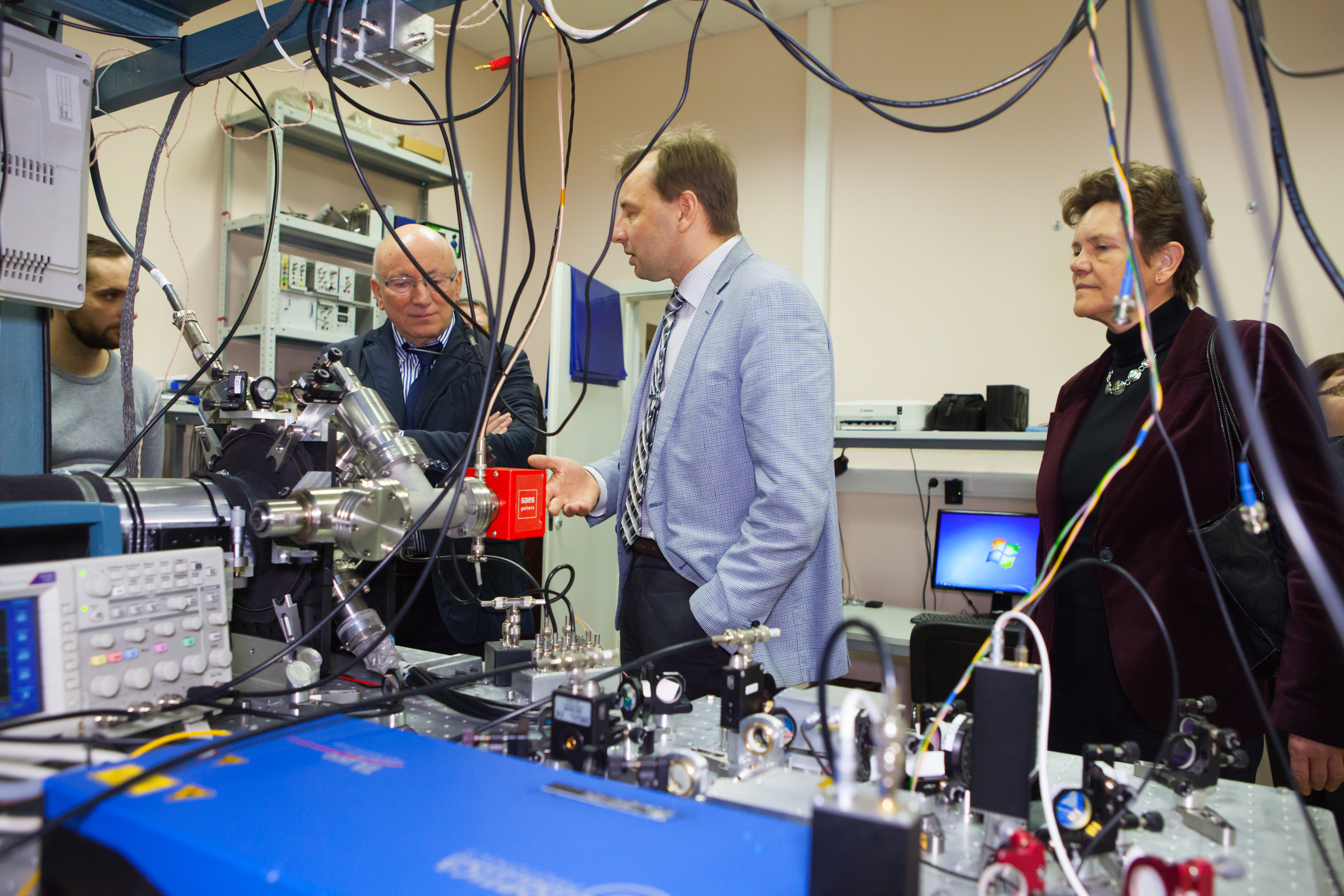 W. Ertmer visits the Lebedew physical institute