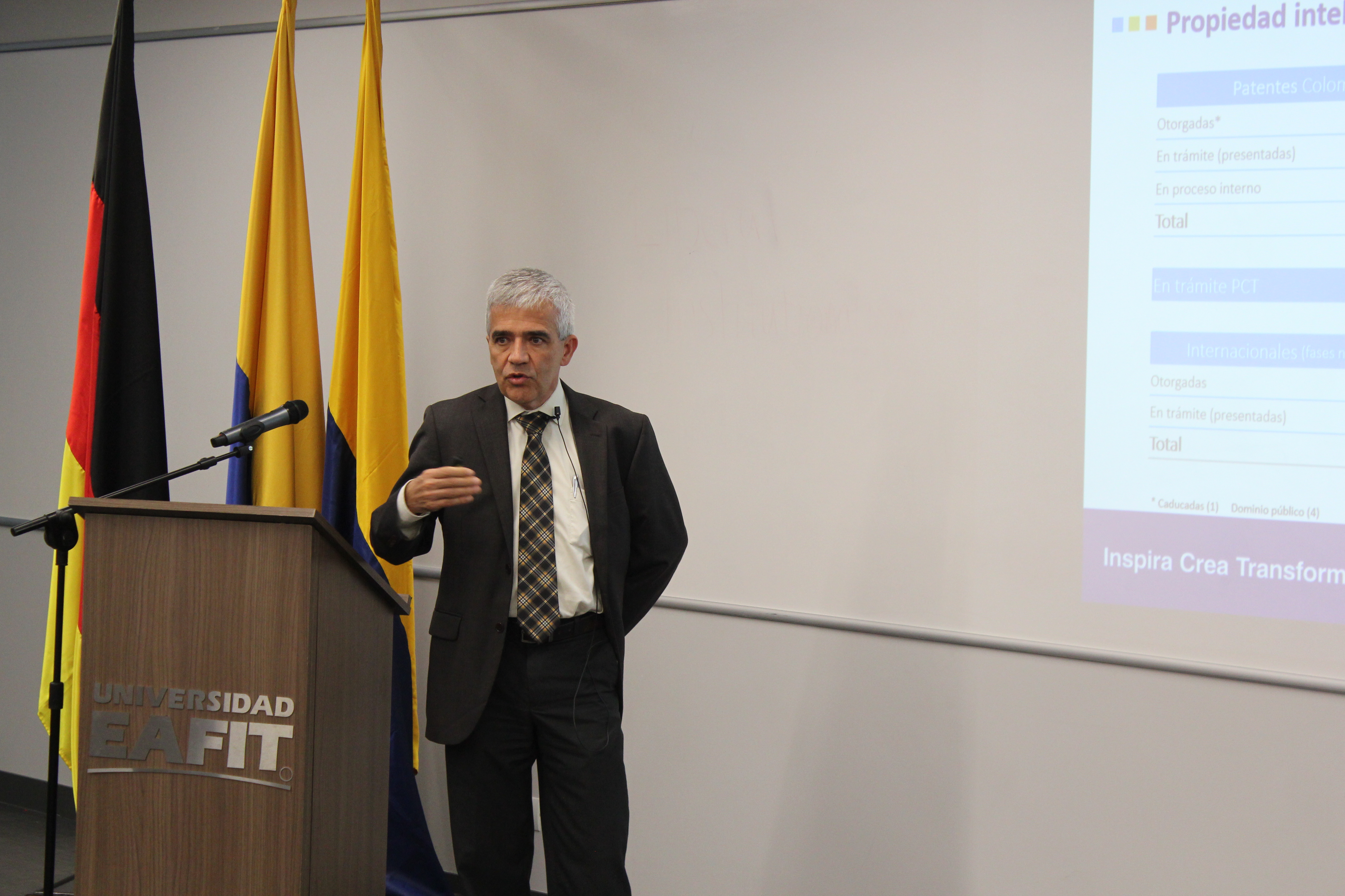 Dr. Juan Felipe Mejía von der Fakultät Wirtschaft und Finanzwesen der EAFIT präsentierte laufende deutsch-kolumbianische Initiativen