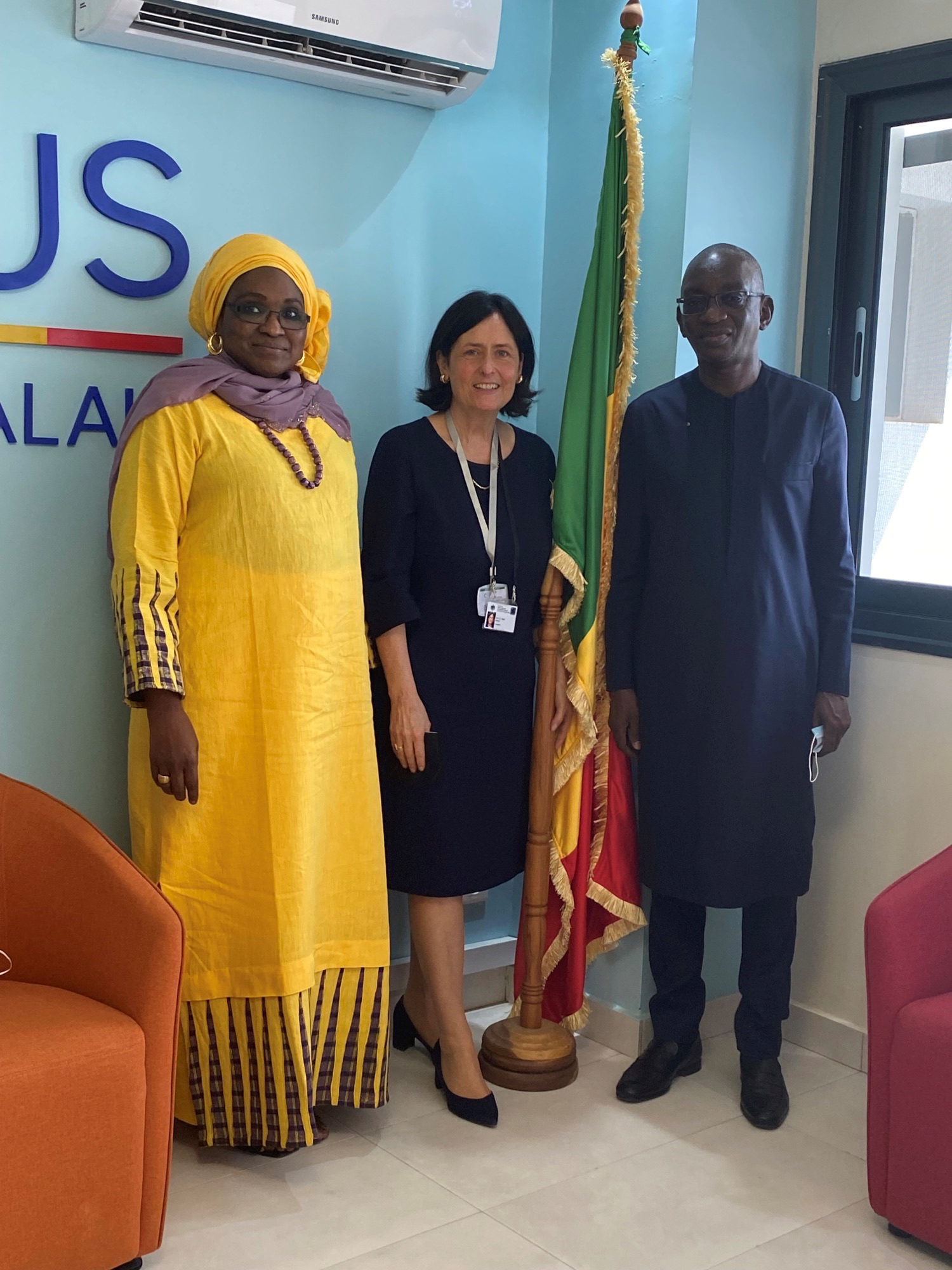 Prof. Katja Becker mit Prof. Soukèye Dia Tine und Prof. Amadou Gallo Diop vom MESRI in Dakar/Senegal