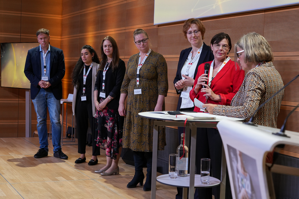 Auswahl von Preisträgerinnen und Preisträgern der Ideenwettbewerbe Internationales Forschungsmarketing 2019 und 2020 des Forums „Research in Germany“ 2022