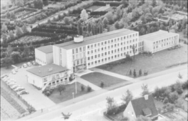 The DFG Head Office at Frankengraben 40 with its first annex in 1957