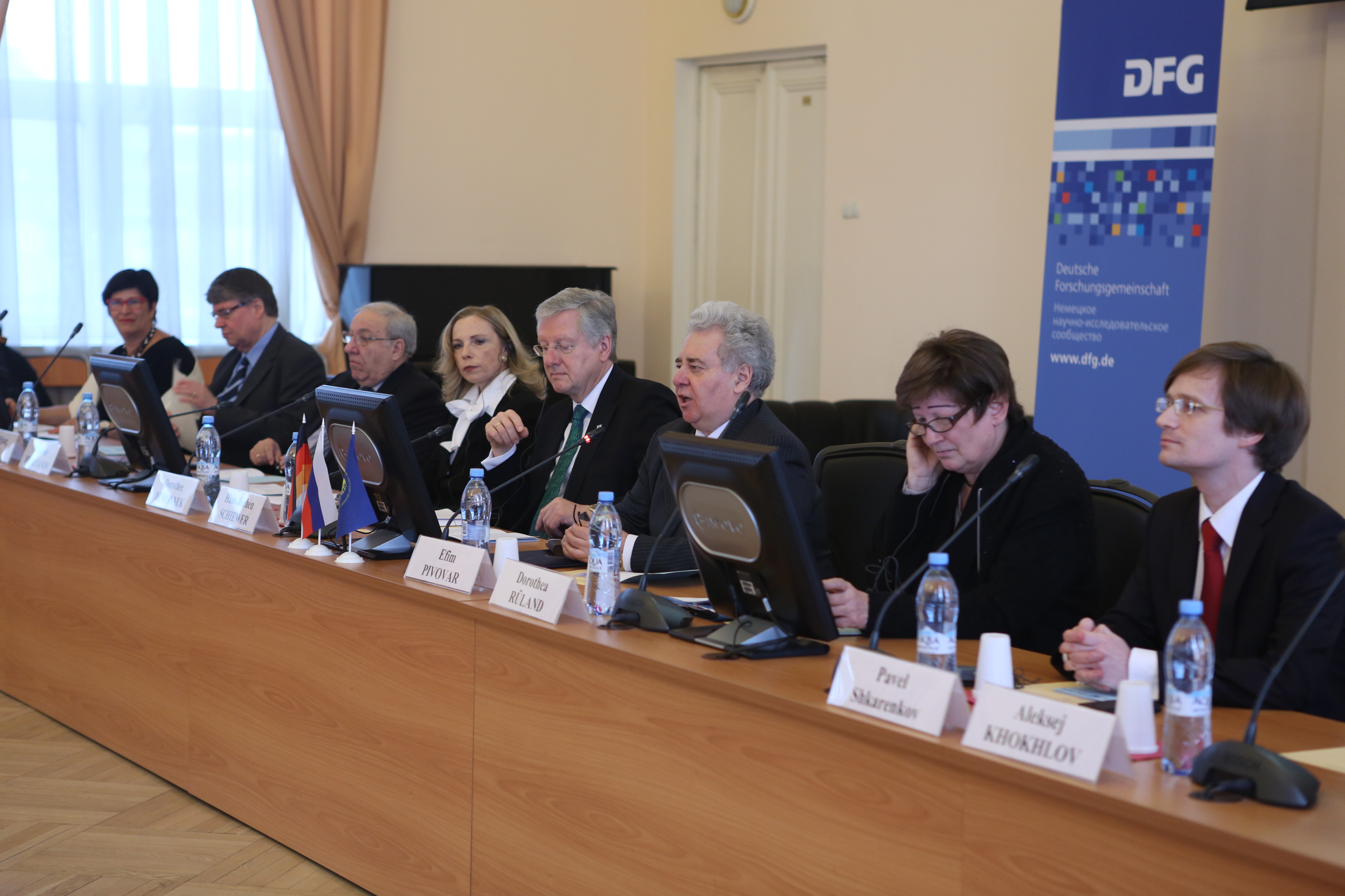 Formal inauguration of the IRTG with the rectors of the participating universities, the secretaries general of the DFG and DAAD, the chair of RGNF and representatives of the German embassy in Moscow