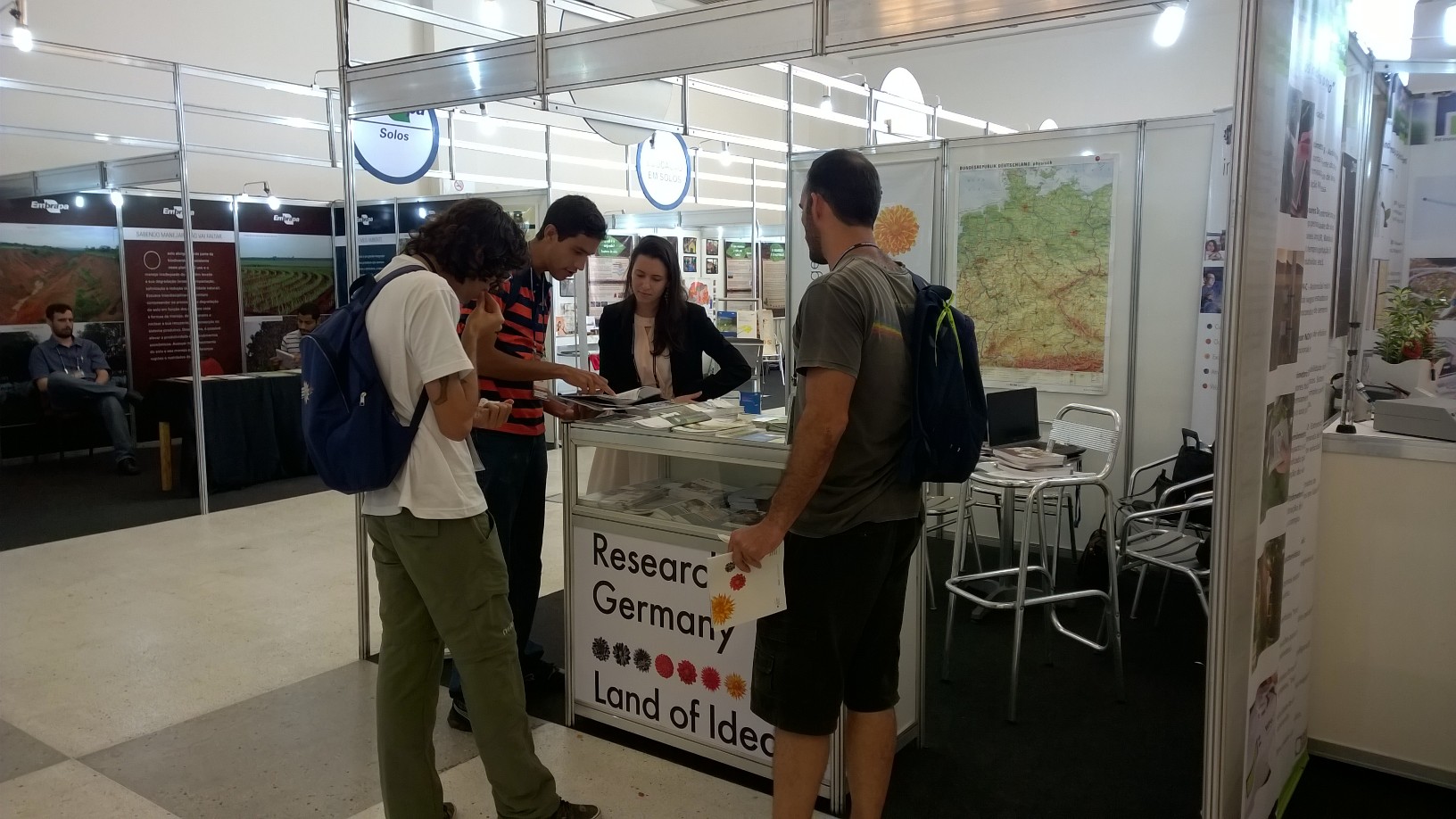 Silvia Bauer from the DAAD offering advice on the “Research in Germany” stand
