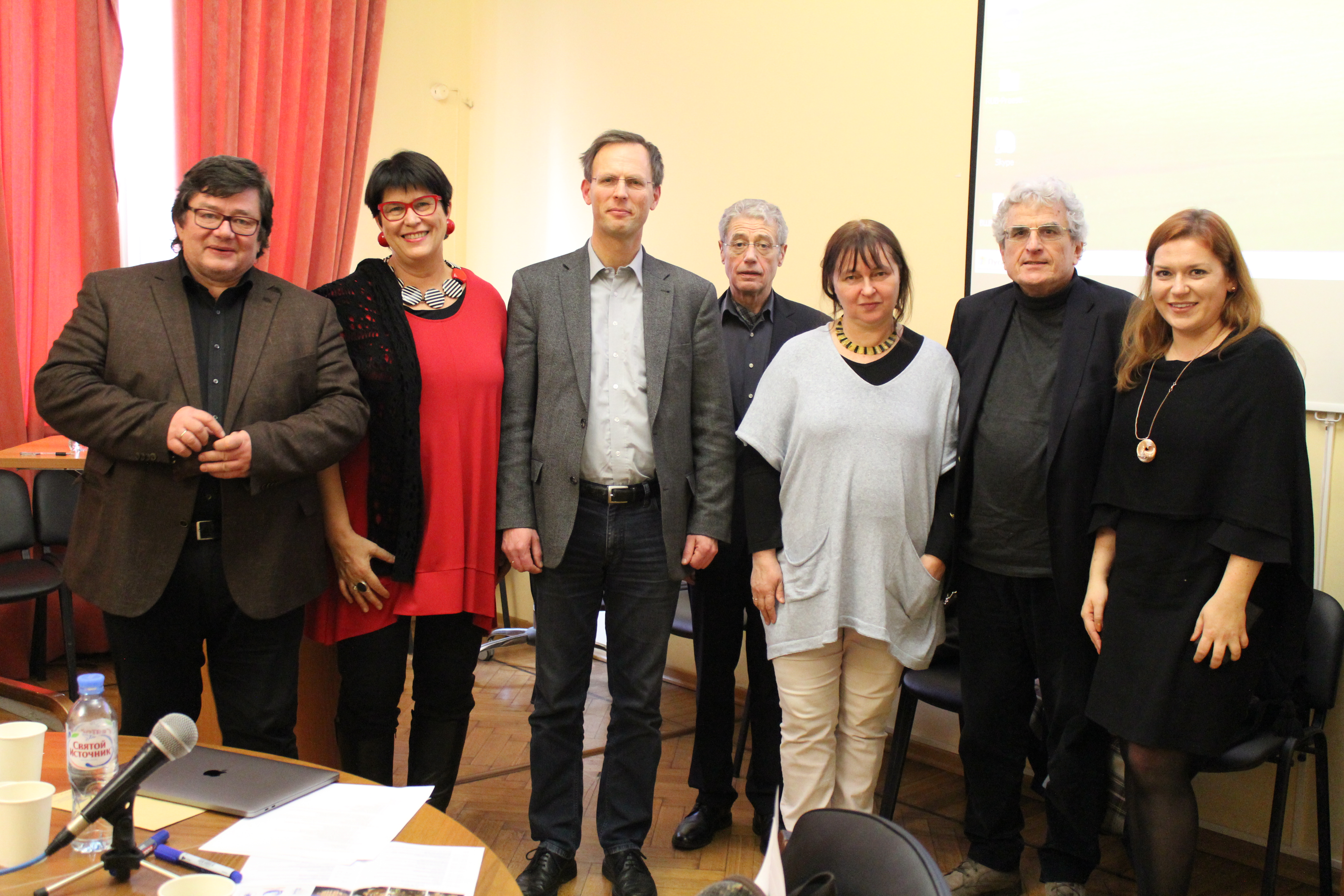 (v.l.n.r.) Dirk Kemper (RGGU), Elisabeth Cheauré (Universität Freiburg), Dietmar Neutatz (Universität Freiburg), Aleksej Zherebin (Herzen-Universität St. Petersburg), Ekaterina Dmitrieva (RGGU), Jürgen Lehmann (Universität Erlangen-Nürnberg), Wilma R