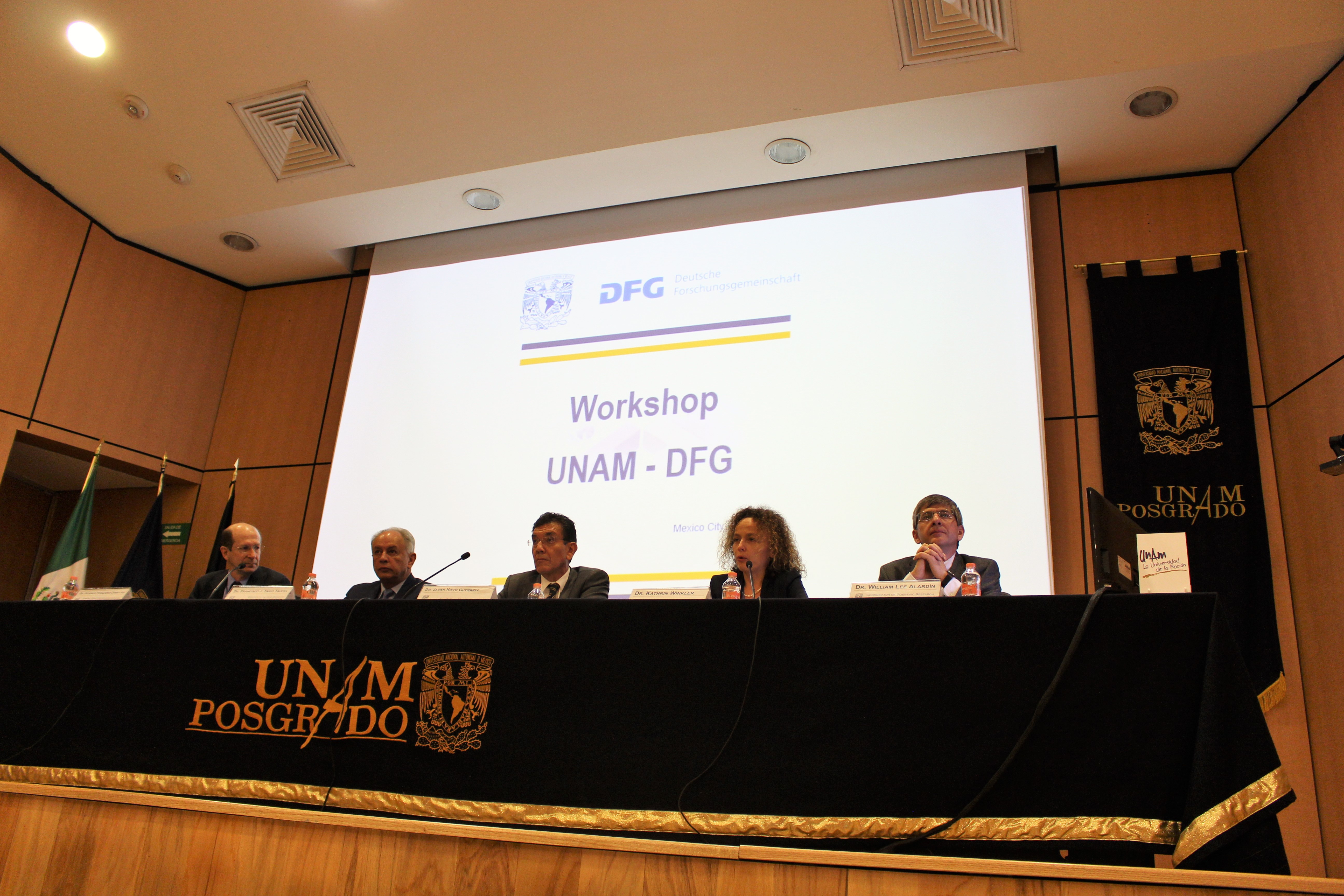 Frederico Christlieb (UNAM), Francisco Trigo Tavera (UNAM), Javier Nieto Gutiérrez (UNAM), Kathrin Winkler (DFG) und William Lee Alardin (UNAM) bei der Eröffnung des Workshops
