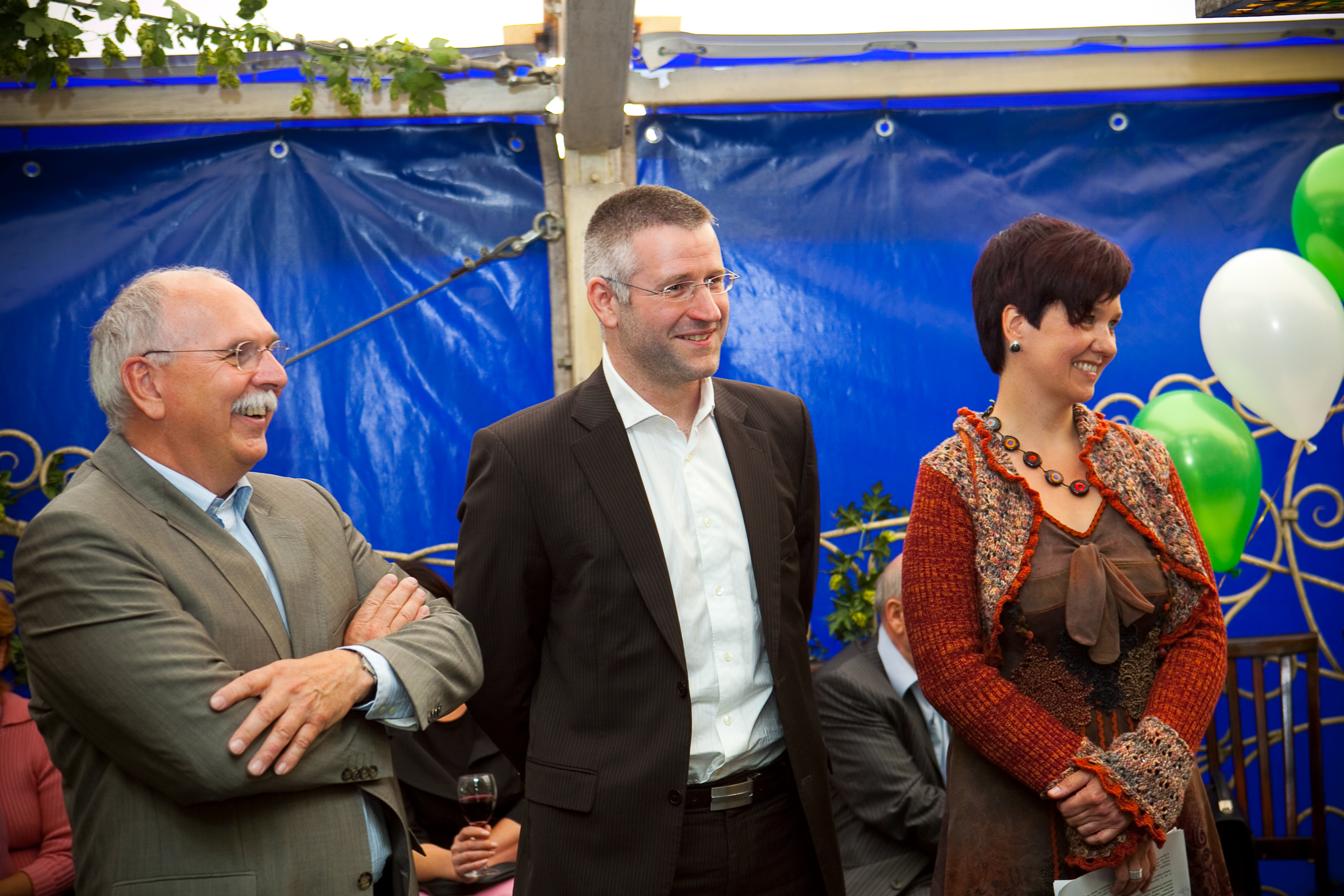 Слева направо: президент DFG проф. М. Клайнер, д-р Йорн Ахтерберг и д-р Алисе Раевски