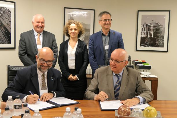 Die Präsidenten der DFG und des CNPq unterzeichnen das verlängerte Kooperationsabkommen