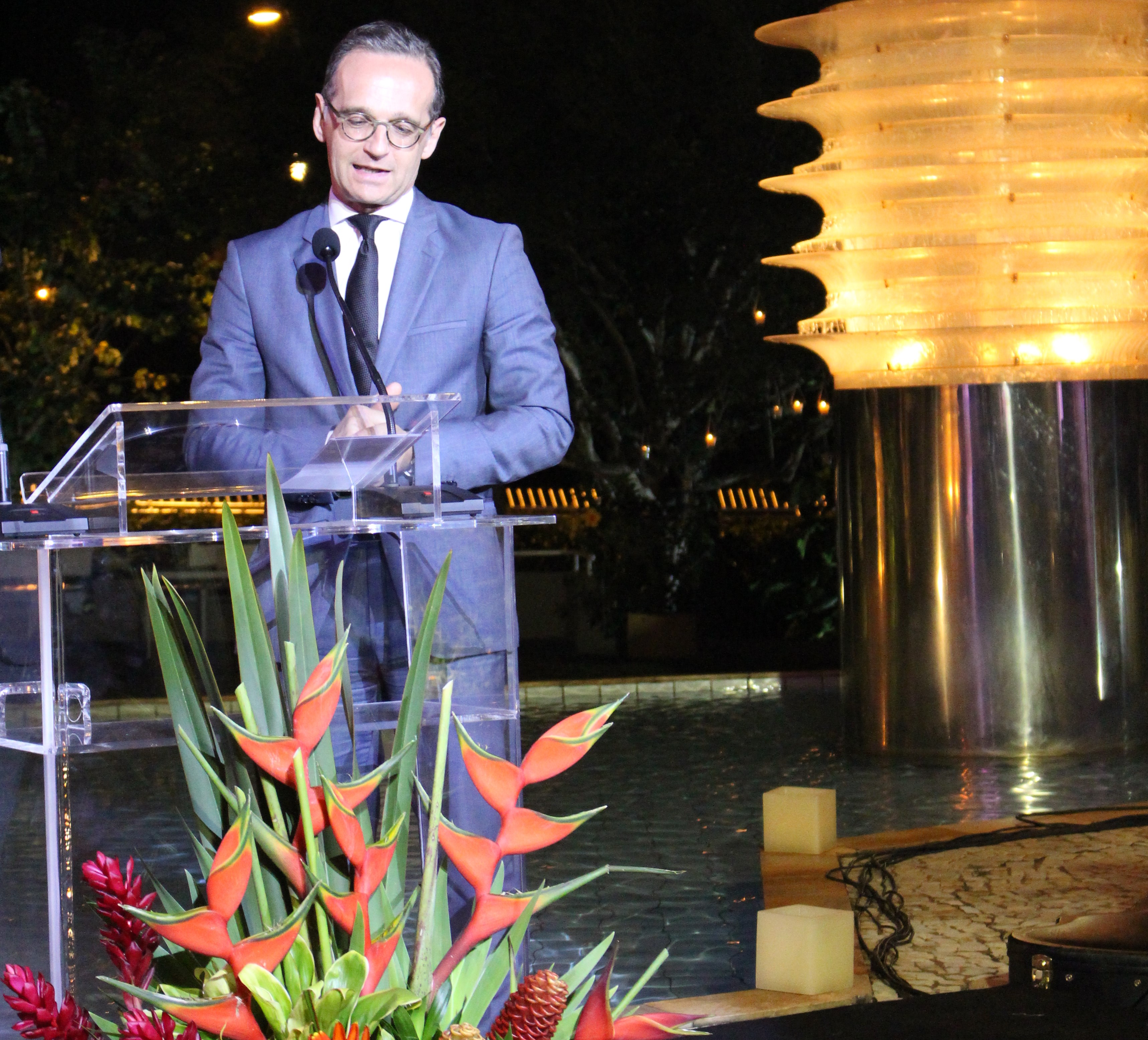 Foreign minister Heiko Maas speaking at the German embassy in Brasília