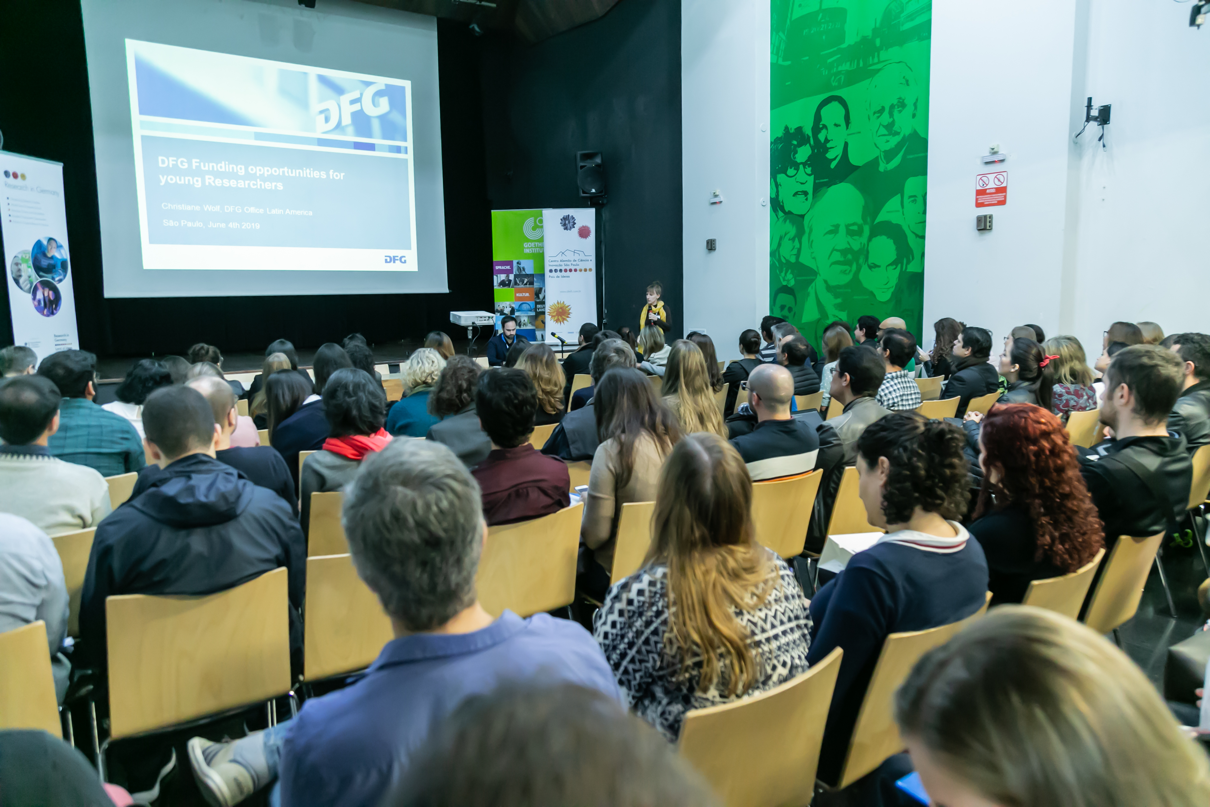 A total of around 200 researchers took part in the two postdoctoral workshops