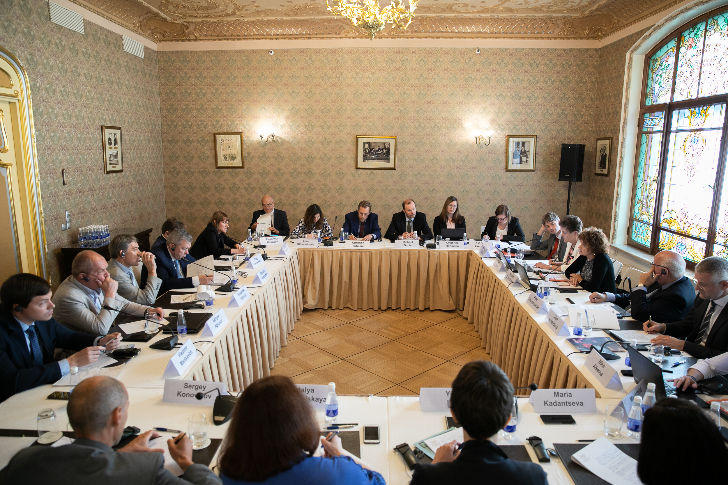 DFG Delegation im Rundgespräch mit russischen Partnern (RFBR, RSF, MSU, SPBU, GRIAT)