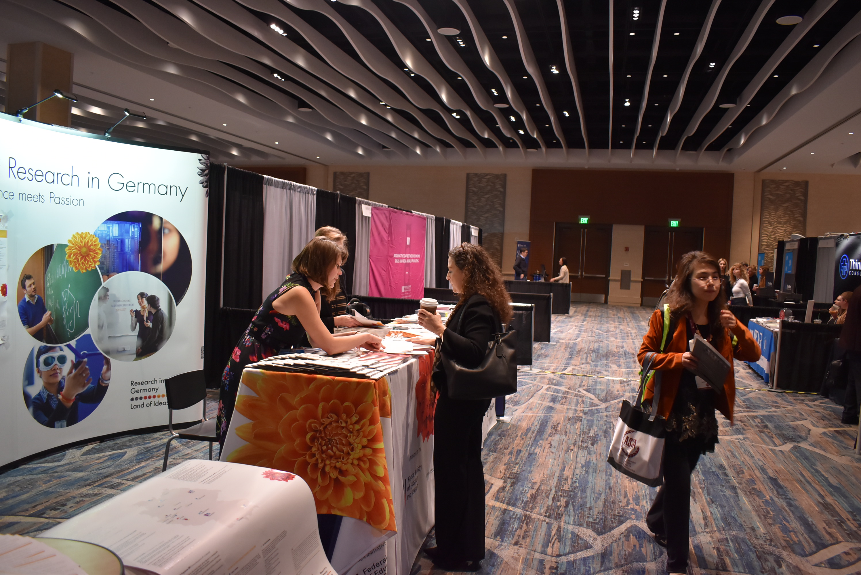 The small but effective Research in Germany booth