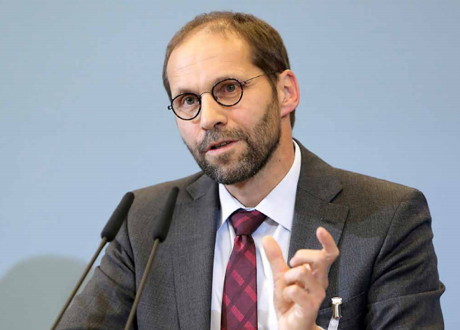 Prof. Dr. jur. Uwe Volkmann
