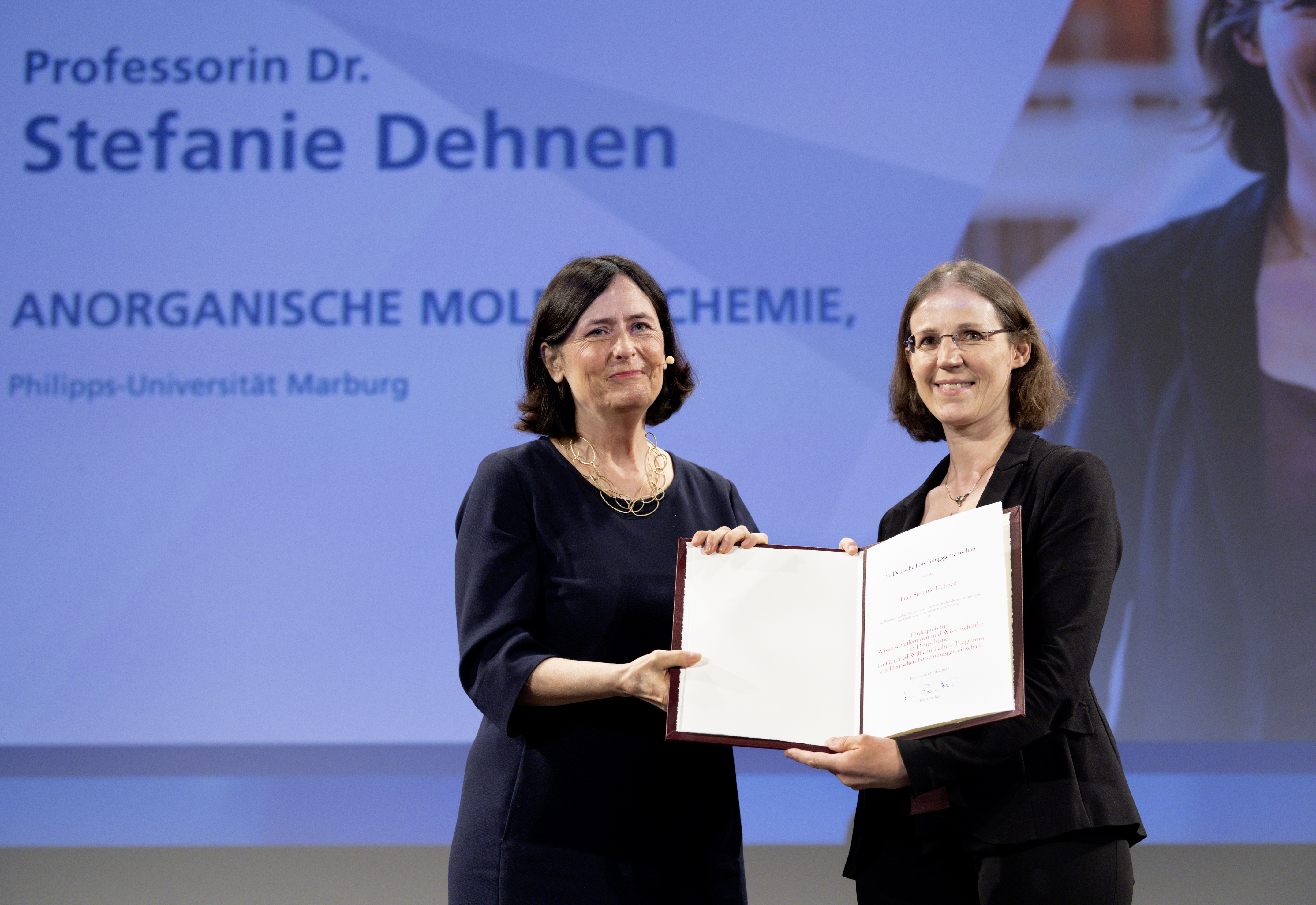 Preisverleihung an Prof. Dr. Stefanie Dehnen