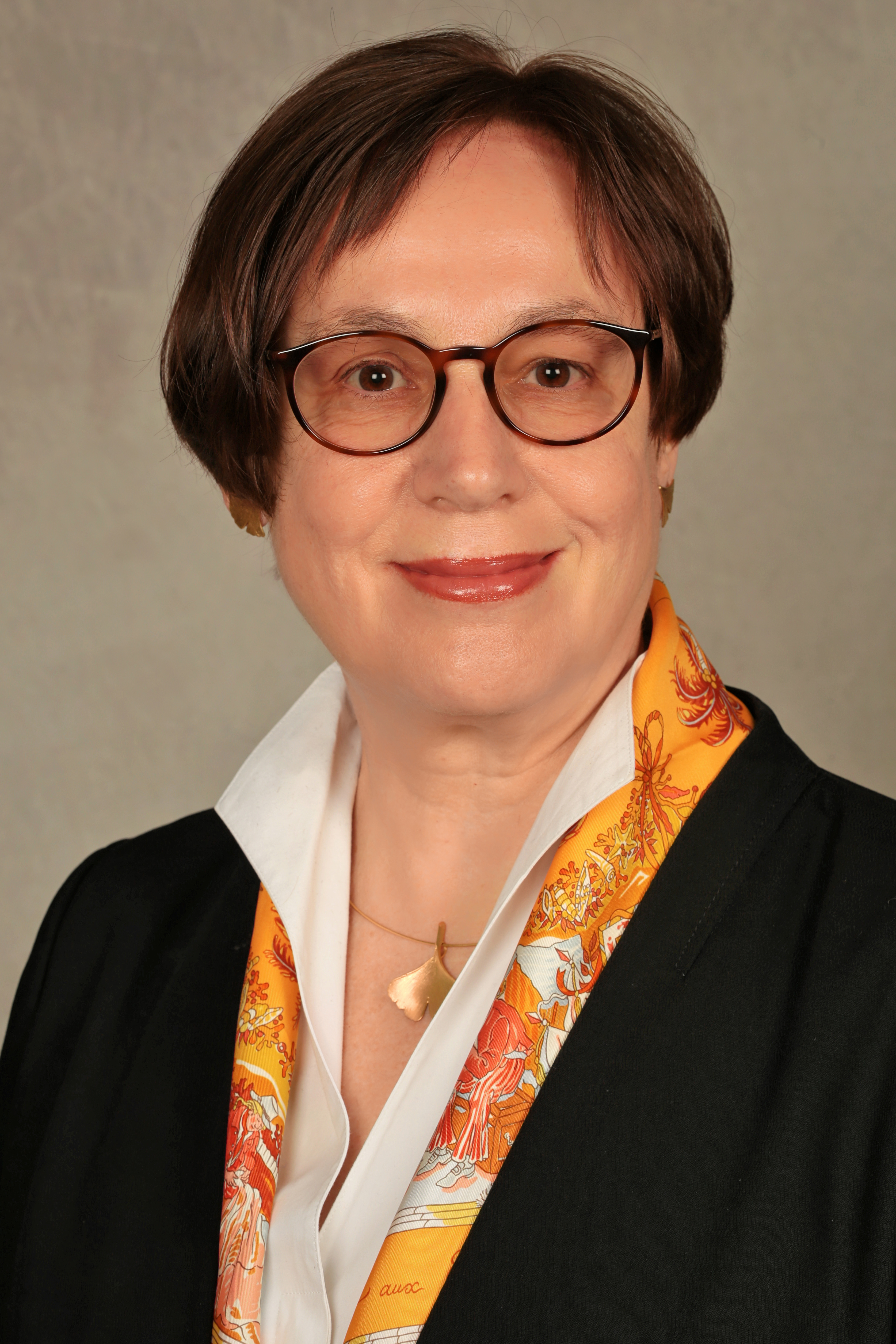Dr. Ingrid Kruessmann