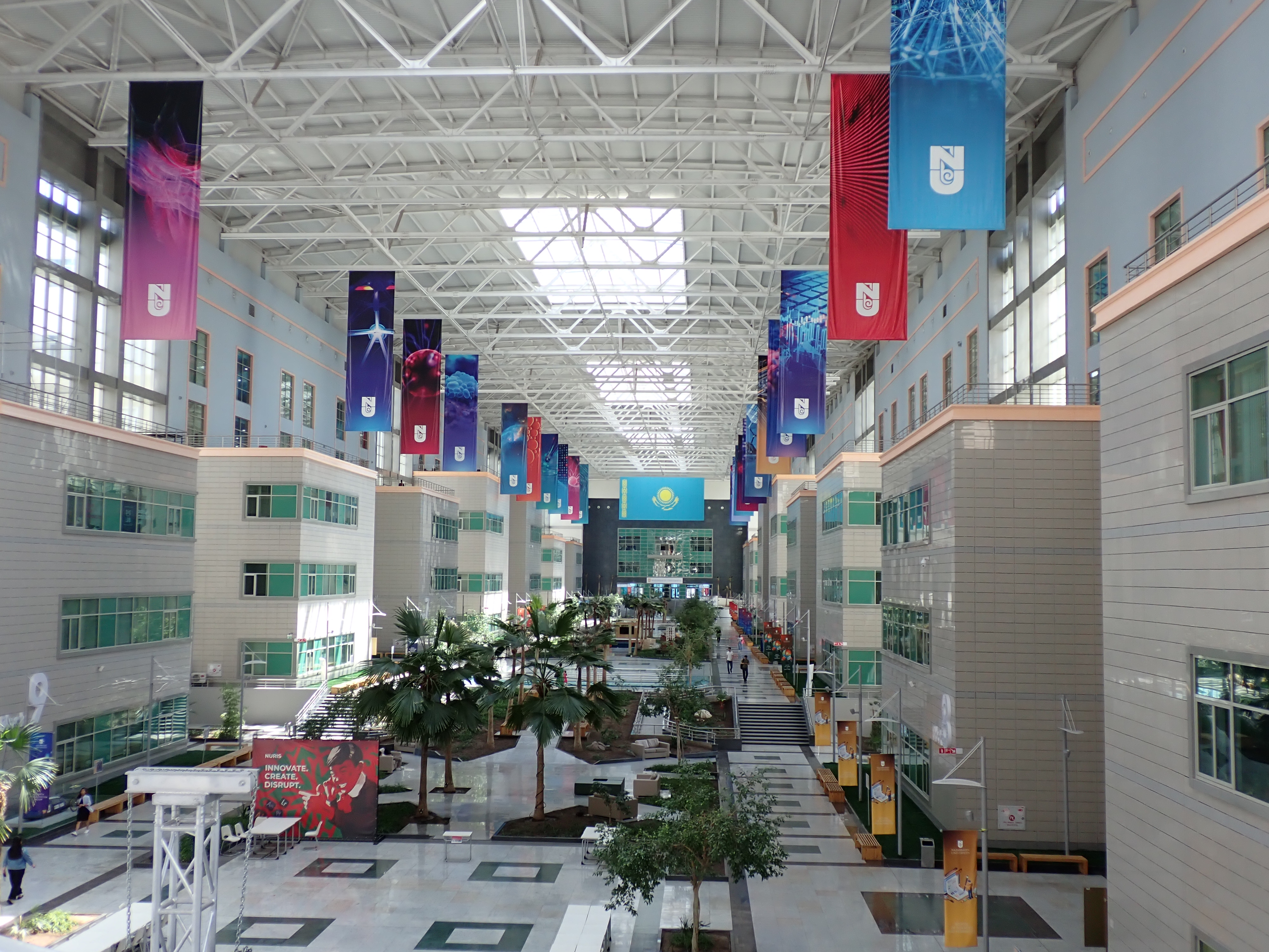 Foyer der Nazarbayev University