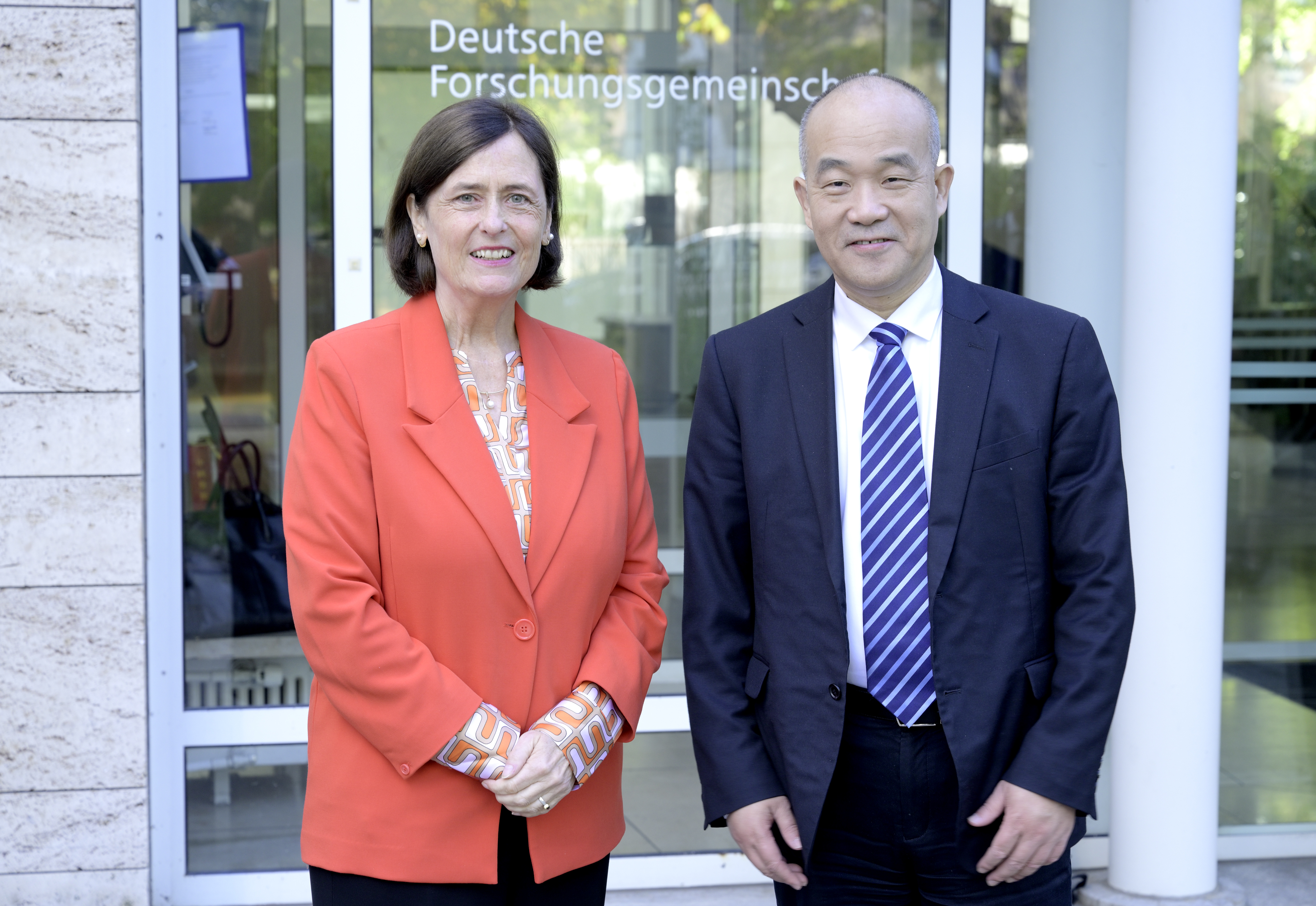 Prof. Dr. Katja Becker, President of the DFG, and Prof. Dou Xiankang, President of the NSFC