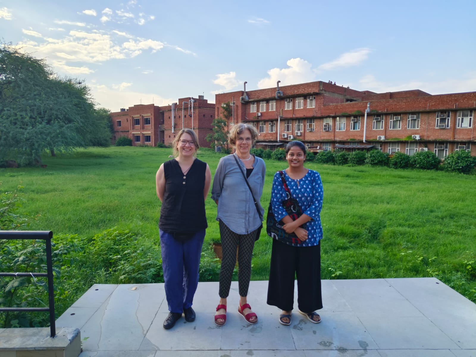Group picture of Sara Bangert, Andrea Allerkamp and Jaya Scharma