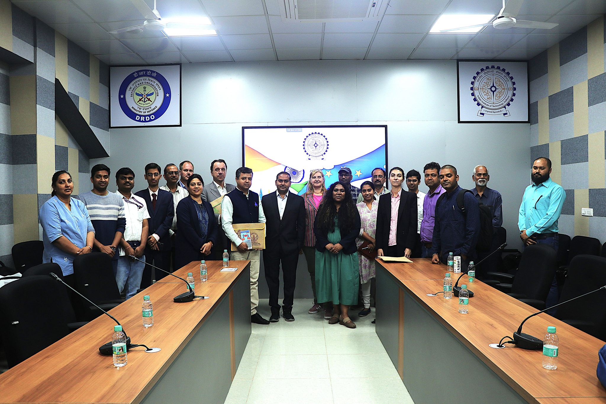 Group picture of the EU Delegation members at IIT Jodhpur