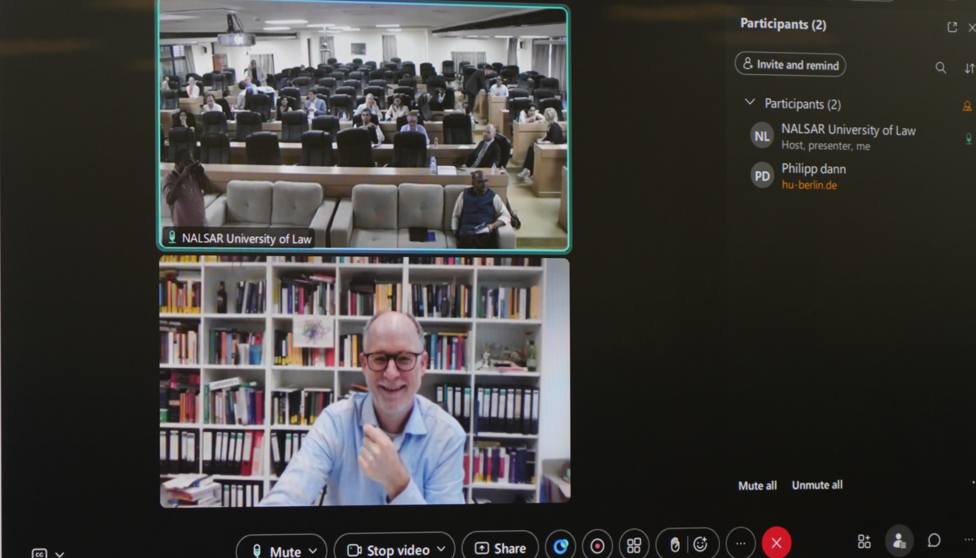 Picture of the video call between participants and Prof. Dr. Philipp Dann.