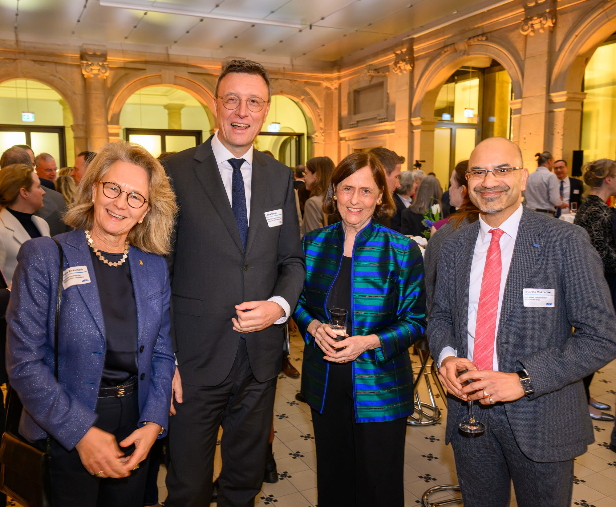 Gruppenbild der vier Präsident*innen von Leopoldina, Max-Planck-Gesellschaft, DFG und DAAD (v.l.)