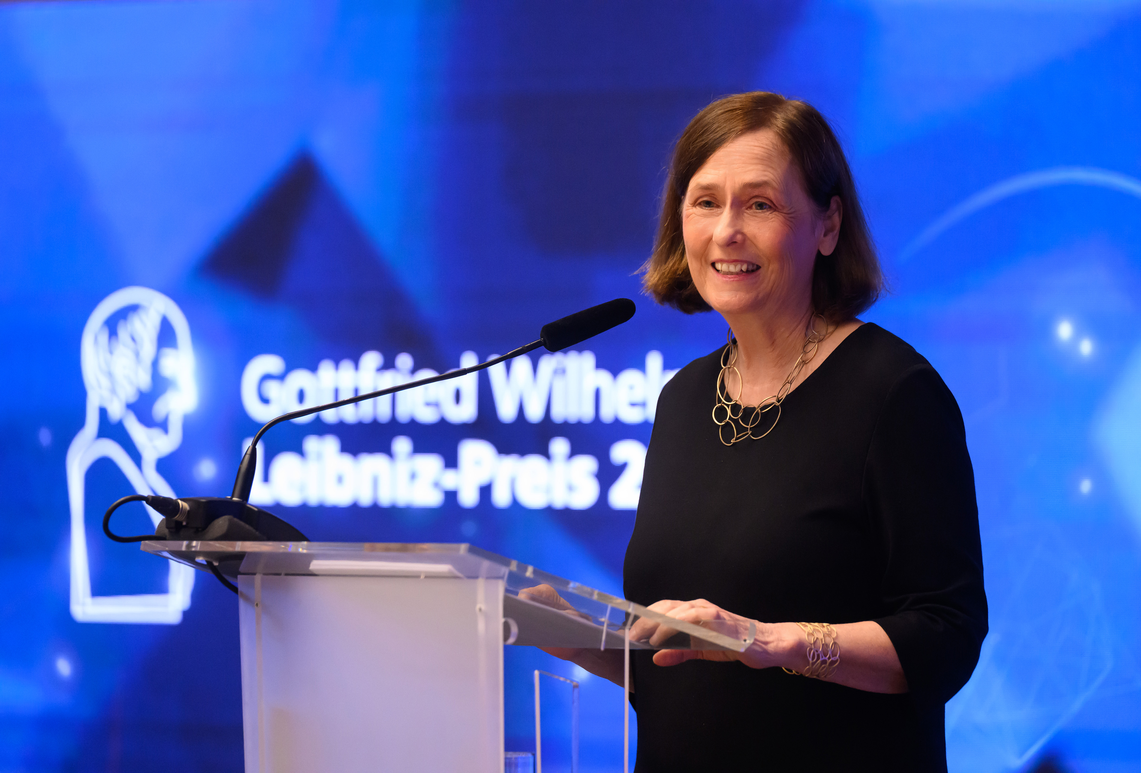 DFG-Präsidentin Katja Becker bei Ihrem Grußwort: „Die Arbeit der Preisträger*innen hilft uns dabei, unsere Welt und uns selbst besser zu verstehen.“