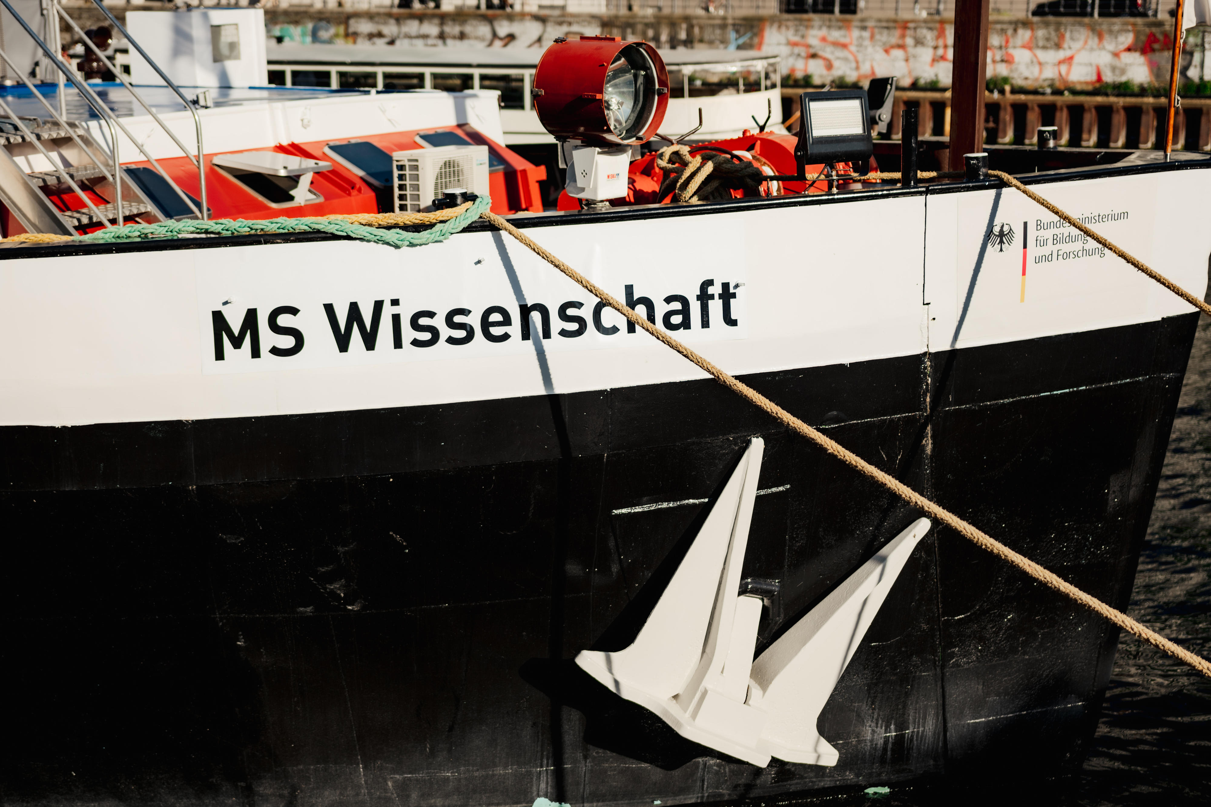 MS Wissenschaft - Aussenansicht