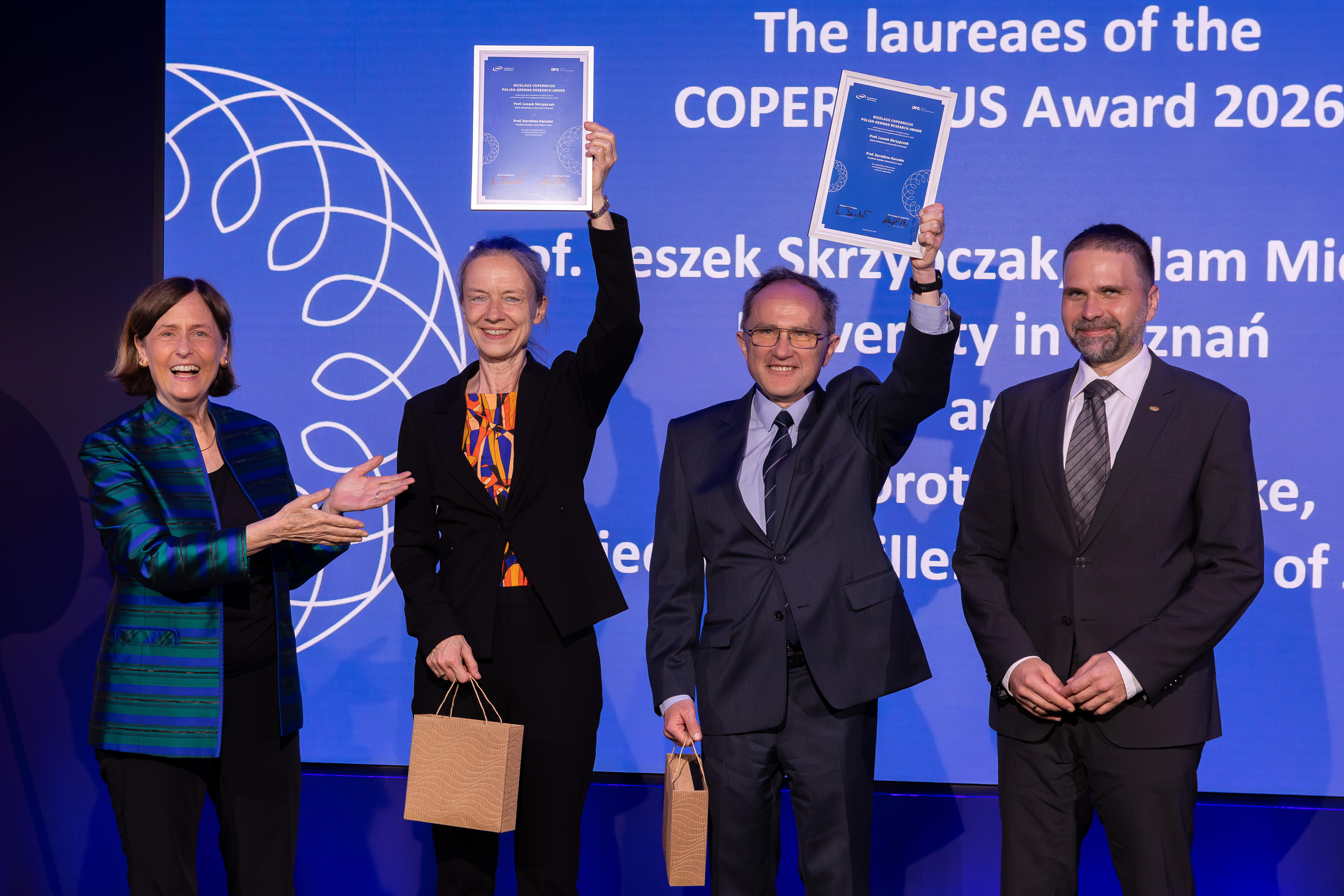 Feierliche Übergabe des Copernicus-Preises 2026 an Professorin Dr. Dorothee Haroske, Universität Jena, und Professor Dr. Leszek Skrzypczak, Universität Warschau, durch die DFG-Präsidentin und den FNP-Präsidenten.
