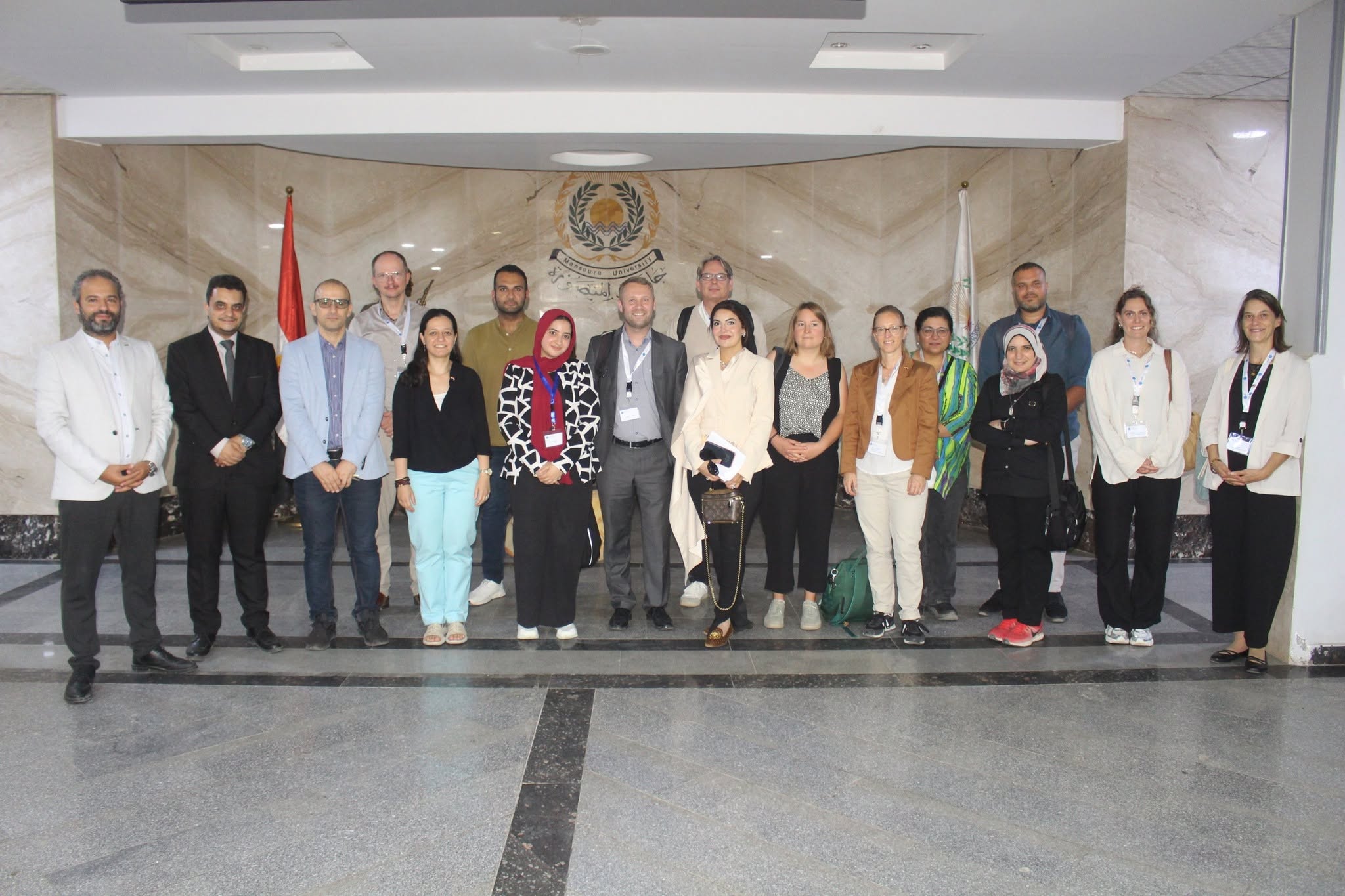Gruppenbild: Besuch der Al-Mansoura Universität 